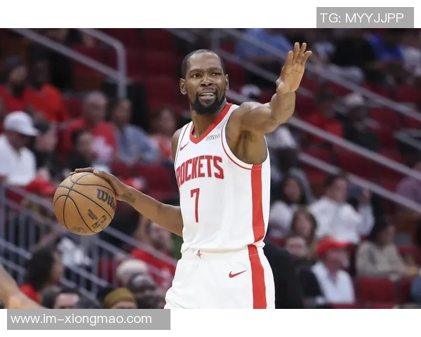 高效表现杜兰特上半场10投7中轻松砍下16分3篮板2助攻